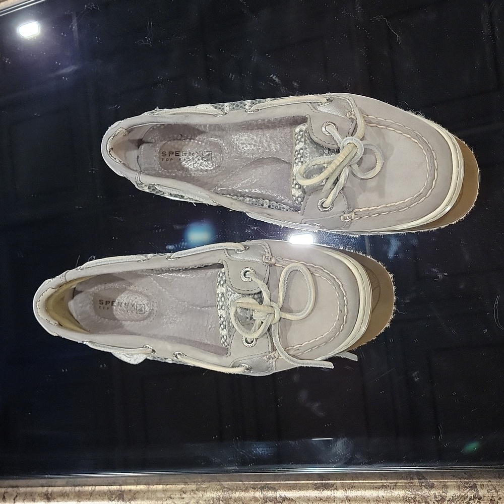 Gray Sperry Top Slider boat shoes size 6